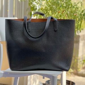 Cuyana - Classic Structured Leather Tote, Black